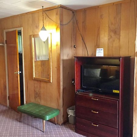 Travel Inn Westmoreland Exterior photo